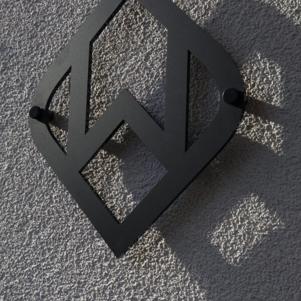 Firmenlogo + Acrylbeschriftungen